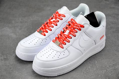 Air Force 1 Low Supreme .